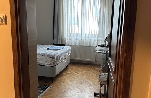 Maltepe House | Calm and spacious place with a balcony