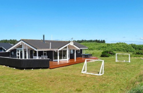 Harboore House | Calm Holiday Home in Harboore with Sauna