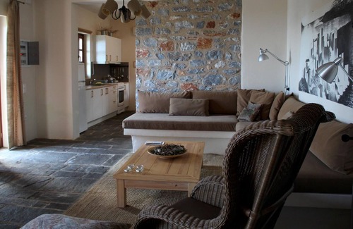 Skoutari House | Calm located holiday house with pool, wifi, max. 8 Pers., Lakonia, Peloponnese