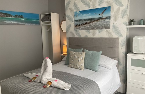 Weymouth Bed & Breakfast | Calm Sea Guesthouse