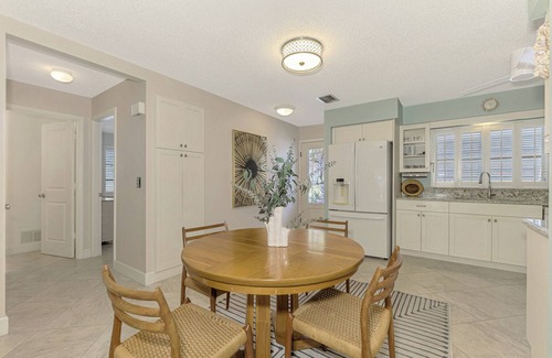 Englewood South House | Calm Seas | Saltwater Private Pool-Canal Waterfront-Dog Friendly