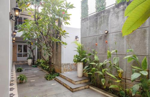 Pondok Aren Hotel | Calma Coliving at Bintaro, Tangerang Selatan