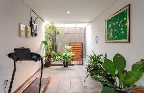 Pondok Aren Hotel | Calma Coliving at Bintaro, Tangerang Selatan
