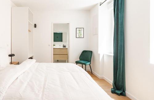 Faubourg-Raines Apartment | Calme & Chic vert - Proche gare et centre