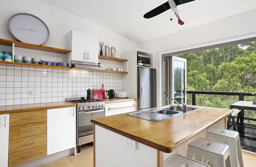 Lorne House | Calming Family Clissold Home