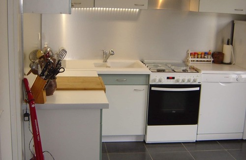 Bernieres-sur-Mer House | Calvados, 800m from the landing beaches, fully renovated 8-person gîte