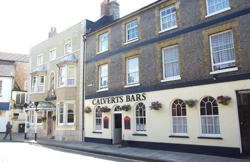 Newport Hotel | Calverts Hotel - Newport, Isle of Wight - RETURN CAR FERRY FROM 92 POUNDS