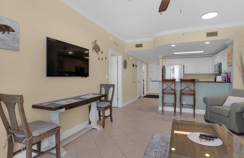 Panama City Beach Condo | Calypso 1-1505E Beachfront! Pools! Tiki Bar! Reserved Parking!