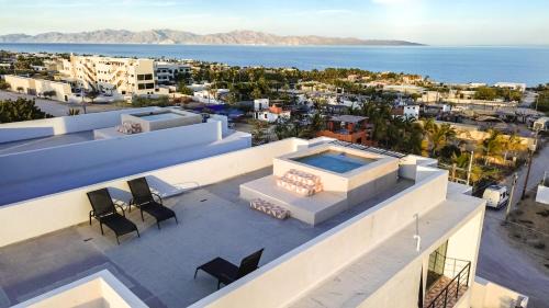 La Ventana Apartment | Calypso 303