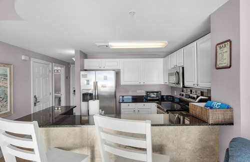 Panama City Beach Condo | Calypso 6th floor with Gulf Master - Beach Chairs & FREE Activities each day!