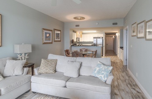 Panama City Beach Condo | Calypso 902 West - 3 Bedroom, 2 Bathroom Beach Front Condominium