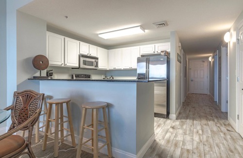 Panama City Beach Condo | Calypso 902 West - 3 Bedroom, 2 Bathroom Beach Front Condominium