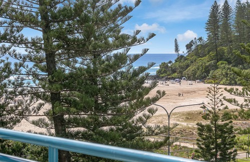 Coolangatta Apartment | Calypso Plaza 407 - Coolangatta Beachfront - Min. 3 Night Stays!
