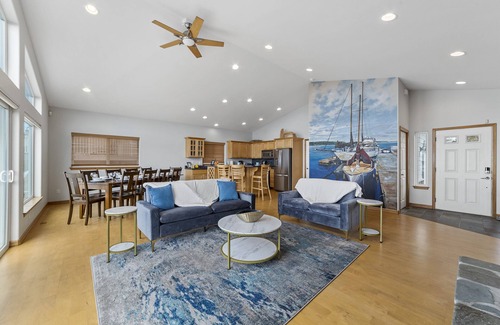 Camano Island House | Camano - Sunset/Orcas/WaterView/PingPong/Grill/Movies/Games/Spacious/Retreat/Fun