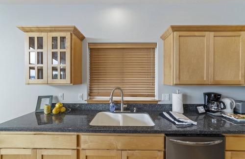 Camano Island House | Camano - Sunset/Orcas/WaterView/PingPong/Grill/Movies/Games/Spacious/Retreat/Fun