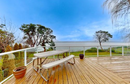 Camano Island House | Camano Waterfront Delight