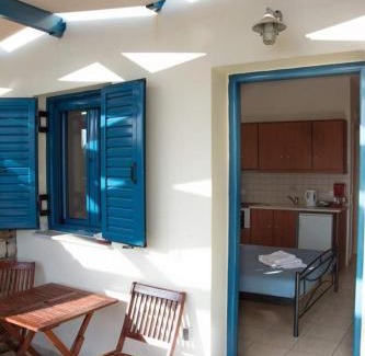 Agia Pelagia Hotel | Camarela Studios