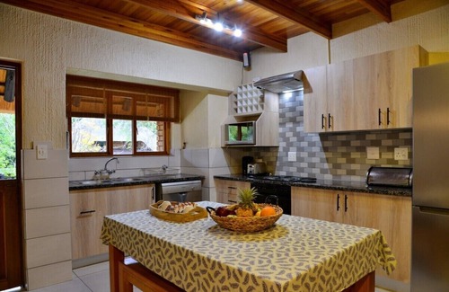 Hazyview House | Cambalala - Unit 2 - Luxury Self Catering Vacation Rental In Kruger Park Lodge