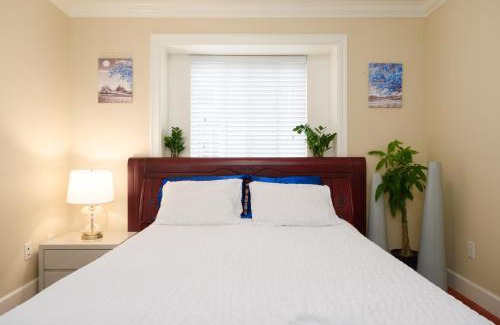 Marpole House | Cambie & 61st Ave Homestay