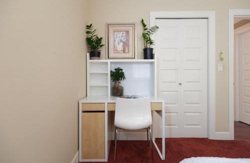 Marpole House | Cambie & 61st Ave Homestay