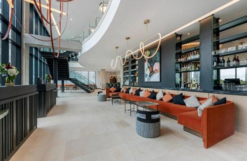 Rainey Street Historic District Hotel | Cambria Hotel Austin Downtown