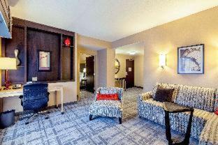 Downtown Pittsburgh Hotel | Cambria Hotel Pittsburgh - Downtown