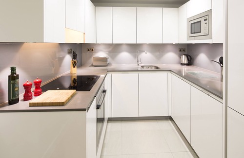 Tower Hill Apartment | Cambric by Aeria Apartments