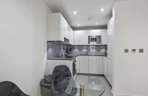 Tower Hill Apartment | Cambric by Aeria Apartments