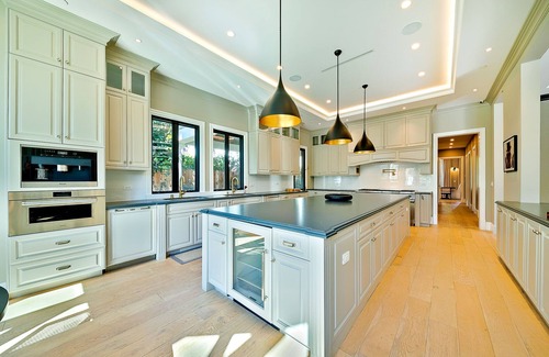 The Flats House | Camden Estate Beverly Hills