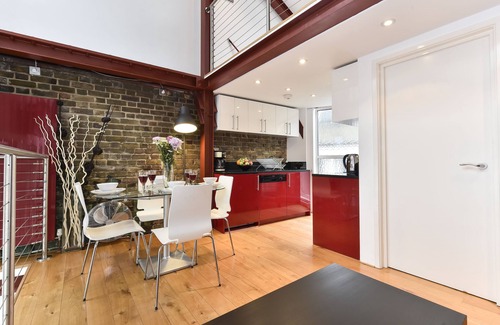 Camden Town with Primrose Hill Apartment | Camden Market Apartments