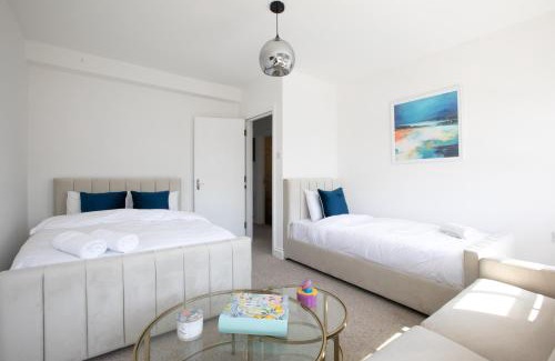 Camden Town Apartment | Camden Town 1-Min to Station Sleeps 5