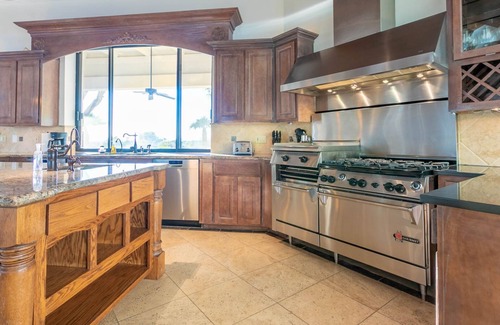 Red Rock House | Camelback Mountain Luxury, with Cozy fire features, a private Pickleball Court!