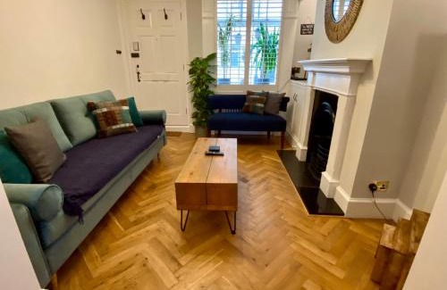 Kemptown House | Camelford Street Cottage - Brighton