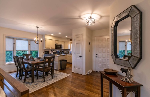 Blowing Rock Condo | Camelia 2: Chetola Resort Amenities! Walk to Downtown Blowing Rock!