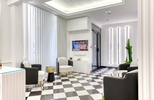 Quartier Sainte-Marguerite Hotel | Camelia Prestige - Place de la Nation