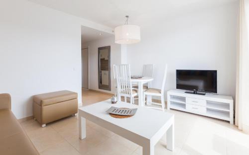 San Antonio Bay Apartment | Camelina Suites