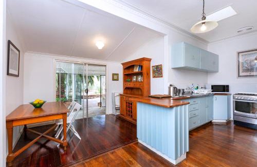 Medina House | Camellia Cottage - PET FRIENDLY - Kwinana