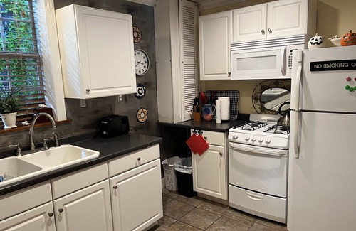 Gulf Hills Cottage | Camellia Cottage 'Your Private Retreat on the Gulf Coast'