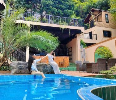Cat Hai Hotel | Camellia Garden Hotel