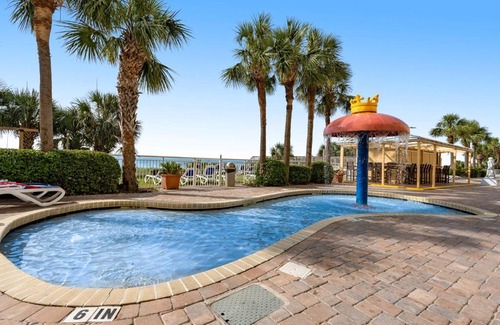 Myrtle Beach Hotel | Camelot by the Sea 1804