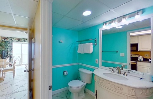 Myrtle Beach Hotel | Camelot by the Sea 1804
