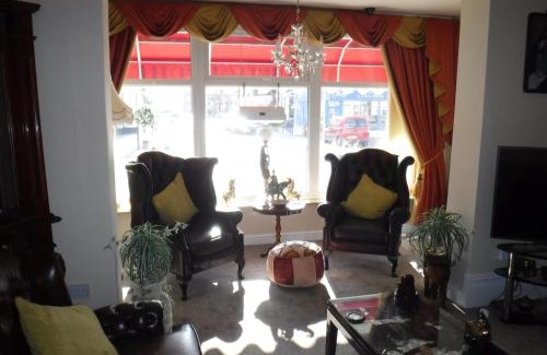 Blackpool Town Center Hotel | Camelot Hotel - Couples Only