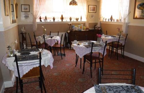 Blackpool Town Center Hotel | Camelot Hotel - Couples Only
