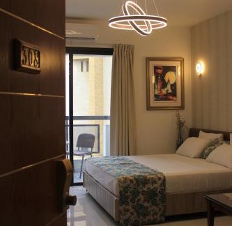 Haret Sakher Hotel | Camelot Hotel
