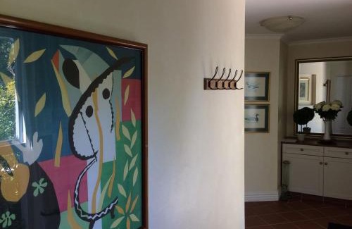 Constantia Bed & Breakfast | Camelot in Constantia