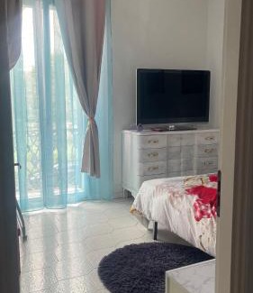 San Pietro in Casale House | Camera con terrazza in centro 3 min dalla stazione