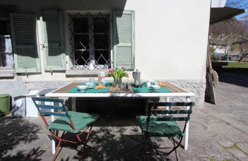 Brione House | Camera in Casa Eva