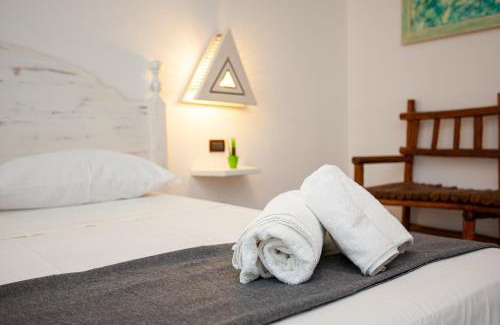 San Teodoro City Centre House | Camere Tirreno 1