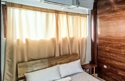Cavinti House | Camotes Lake House
