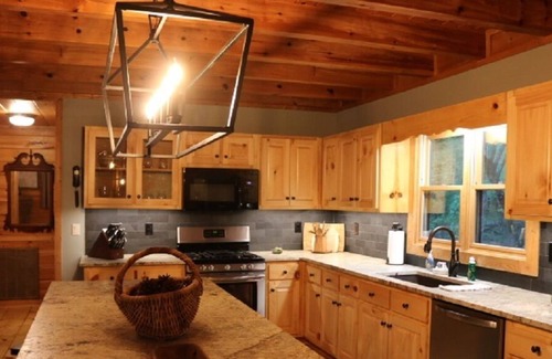Ellijay Cabin | Camp Cartecay - Luxurious 2-bedroom, 2-bath Retreat on the River w/ Hot Tub.